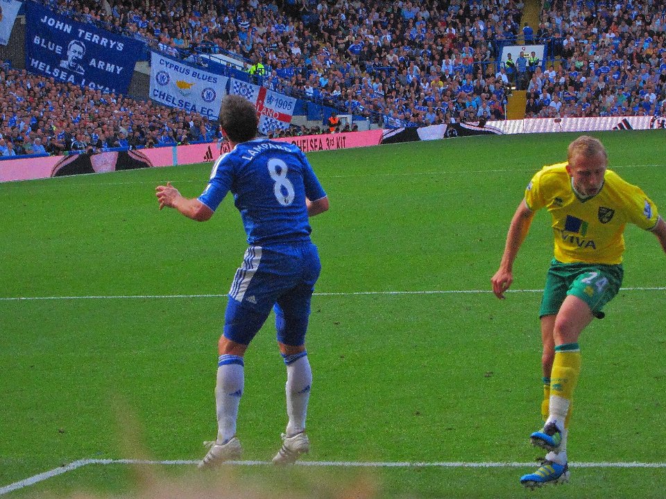 Calcio Inglese_013.jpg - Chelsea-Norwich 3-1Lampard libera